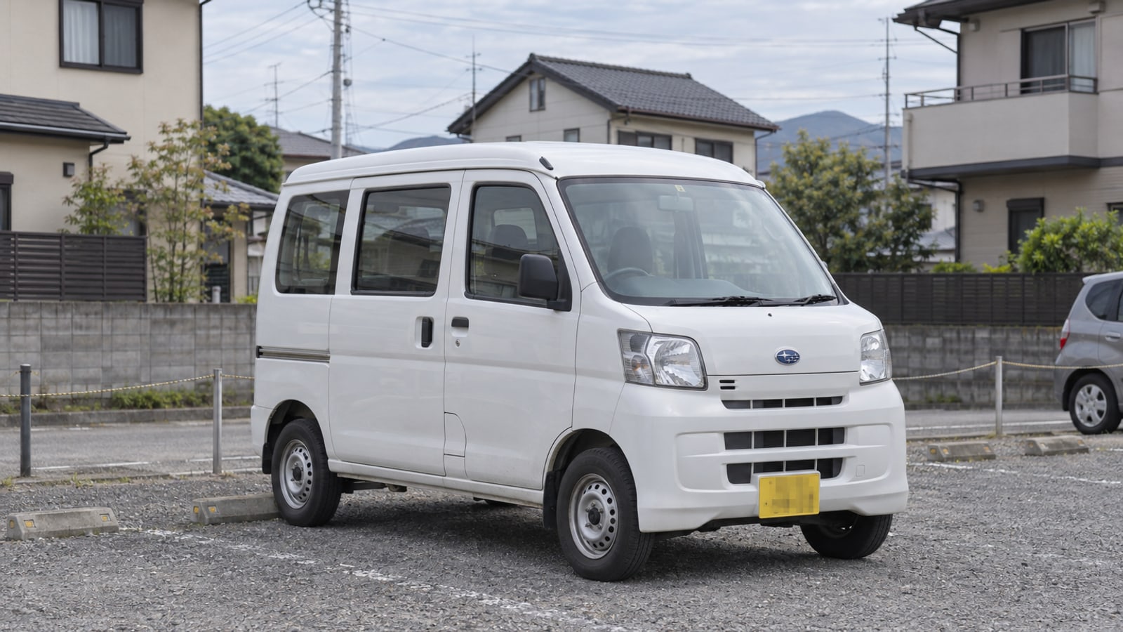 スバル サンバーバン(軽バン)の外観